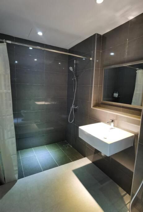 Cozy Seaview Studiosuite Hs Sweet Homestay Kuantan Exterior photo